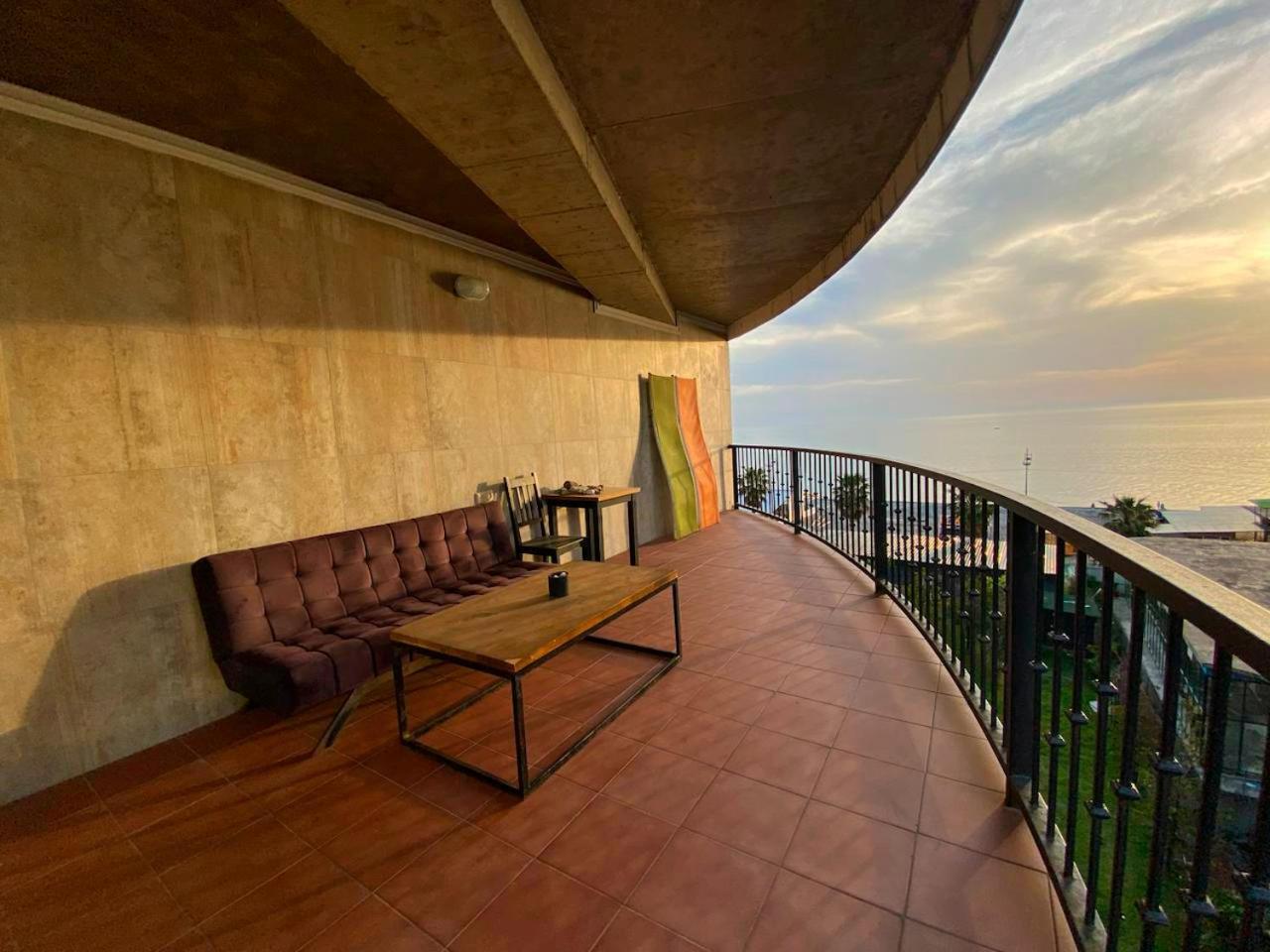 Апартаменти Batumi-gonio First Line *